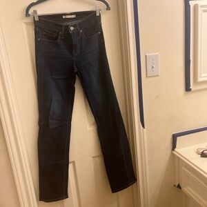 Levi’s women’s straight jean size 25